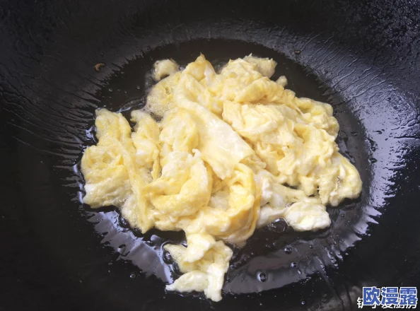 一面吃着一面膜下53分钟：探讨快餐文化对健康的影响与现代生活节奏的关系