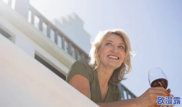 老太婆BBBBB毛多水大,探讨老年女性生理变化与身体健康的关系及其对家庭生活的影响 老太婆BBBBB毛多水大,探讨老年女性生理变化与身体健康的关系及其对家庭生活的影响