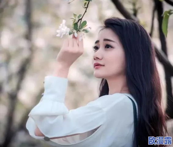 伊人亚洲:在这个多元文化交融的时代,展现出独特的女性魅力与风采,传递着东方美学与现代时尚的完美结合 伊人亚洲:在这个多元文化交融的时代,展现出独特的女性魅力与风采,传递着东方美学与现代时尚的完美结合