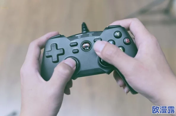 辐射4游戏中如何操作实现自由切换电源功能的具体按键是哪个？